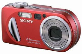 2003年攝影器材大盤(pán)點(diǎn) 不可更換鏡頭的數(shù)碼相機(jī)